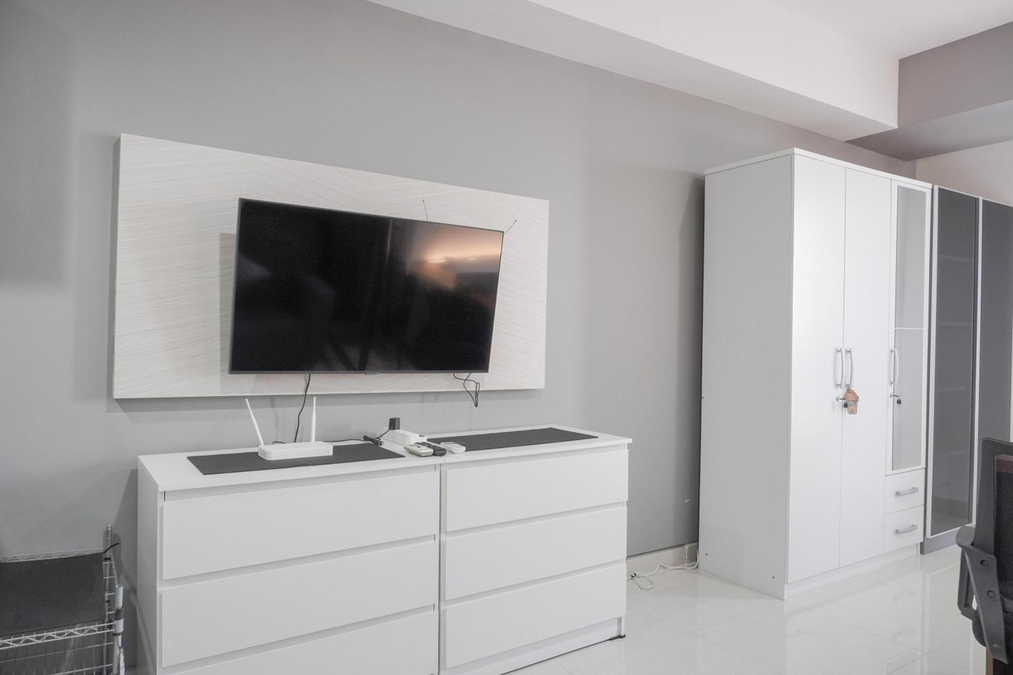 Comfort And Warm At West Vista By Travelio Jakarta